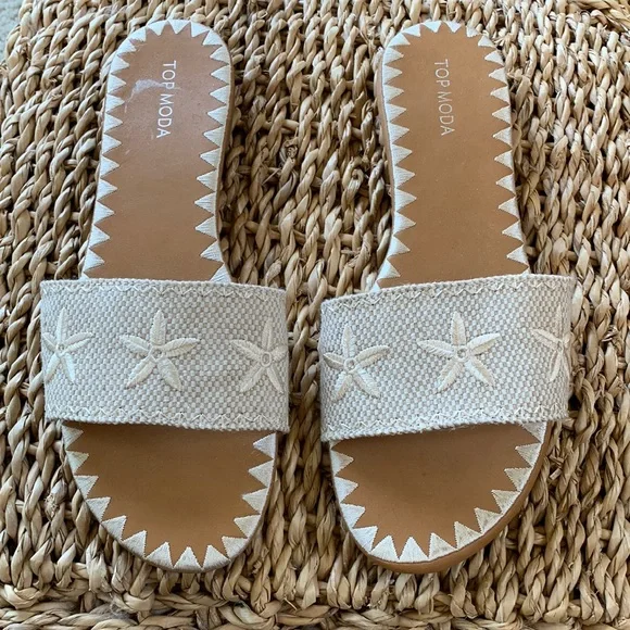 Super cute embroidered canvas slip on’s - Picture 1 of 6